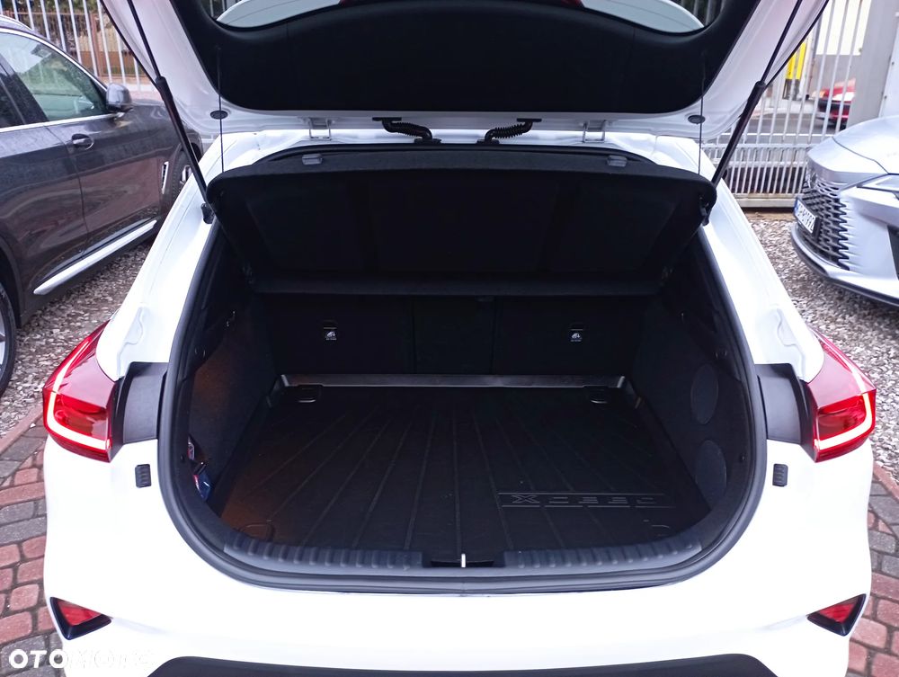 Kia XCeed 1.6 T-GDI L Business Line - 28