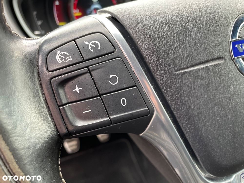 Volvo V40 D2 RDesign - 10