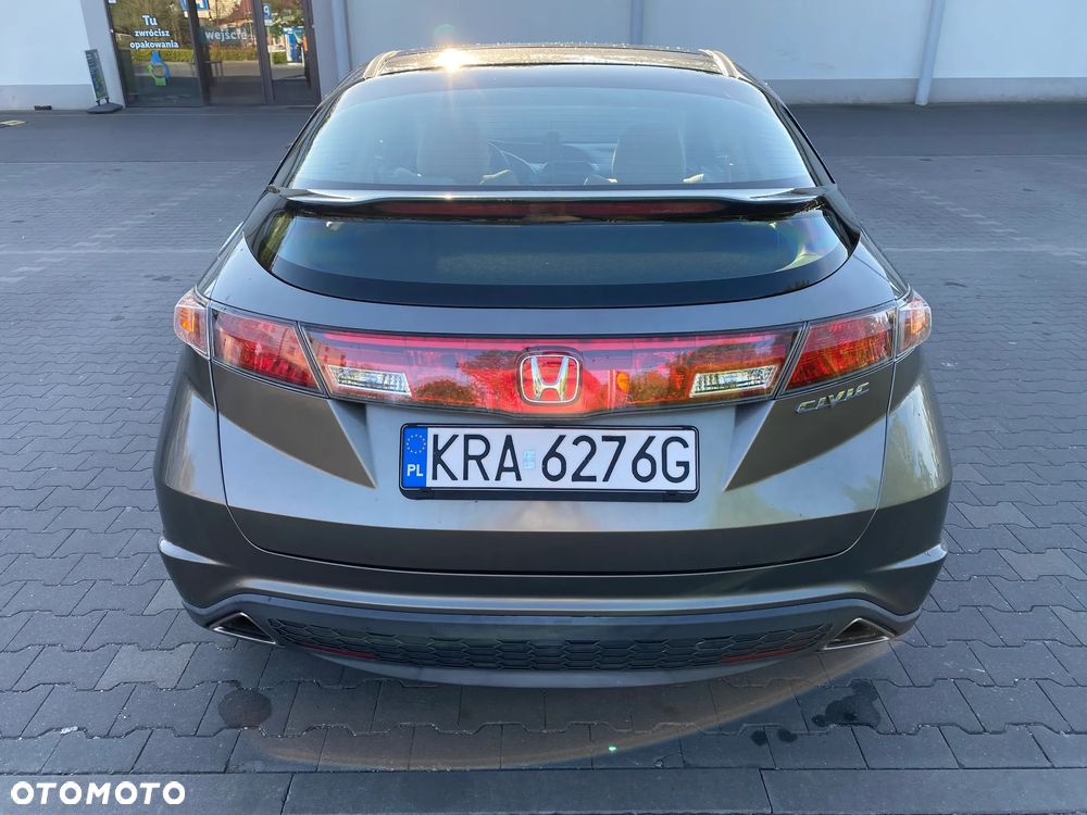 Honda Civic 1.8 Executive - 8