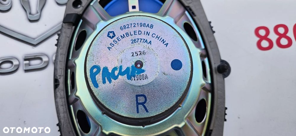 Chrysler Pacifica 2016-  Głośnik klapy bagażnika prawy lewy 68272198AB 68272199AB - 8