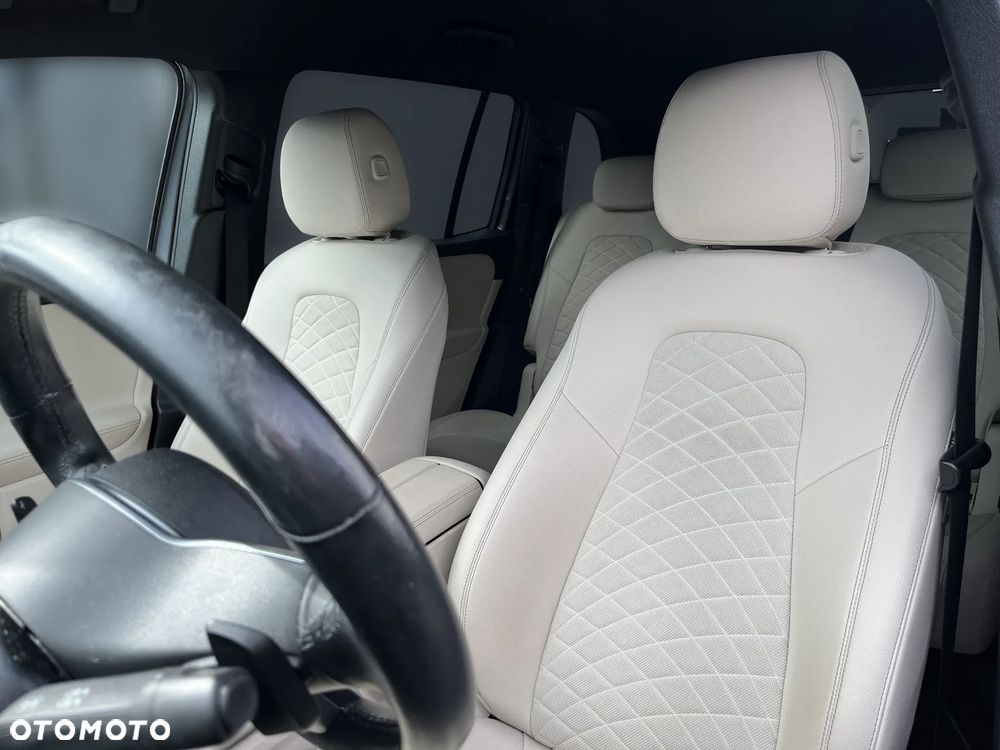 Mercedes-Benz GLB 200 7G-DCT Progressive - 11