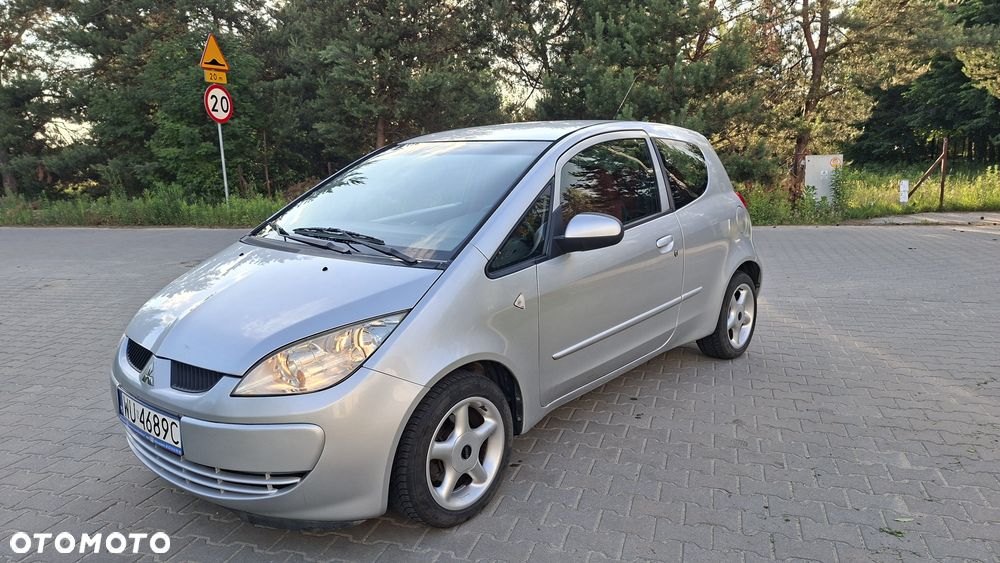 Mitsubishi Colt - 2