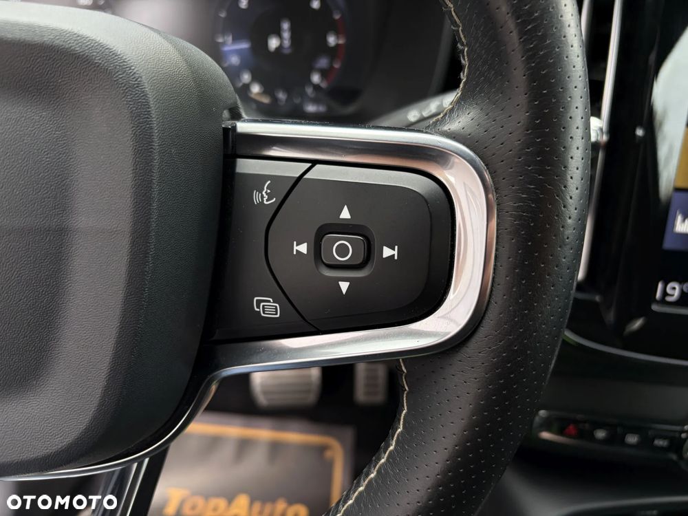 Volvo XC 40 D3 SCR R-Design - 25