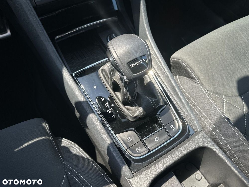 Skoda Karoq 1.5 TSI ACT Sportline DSG - 26