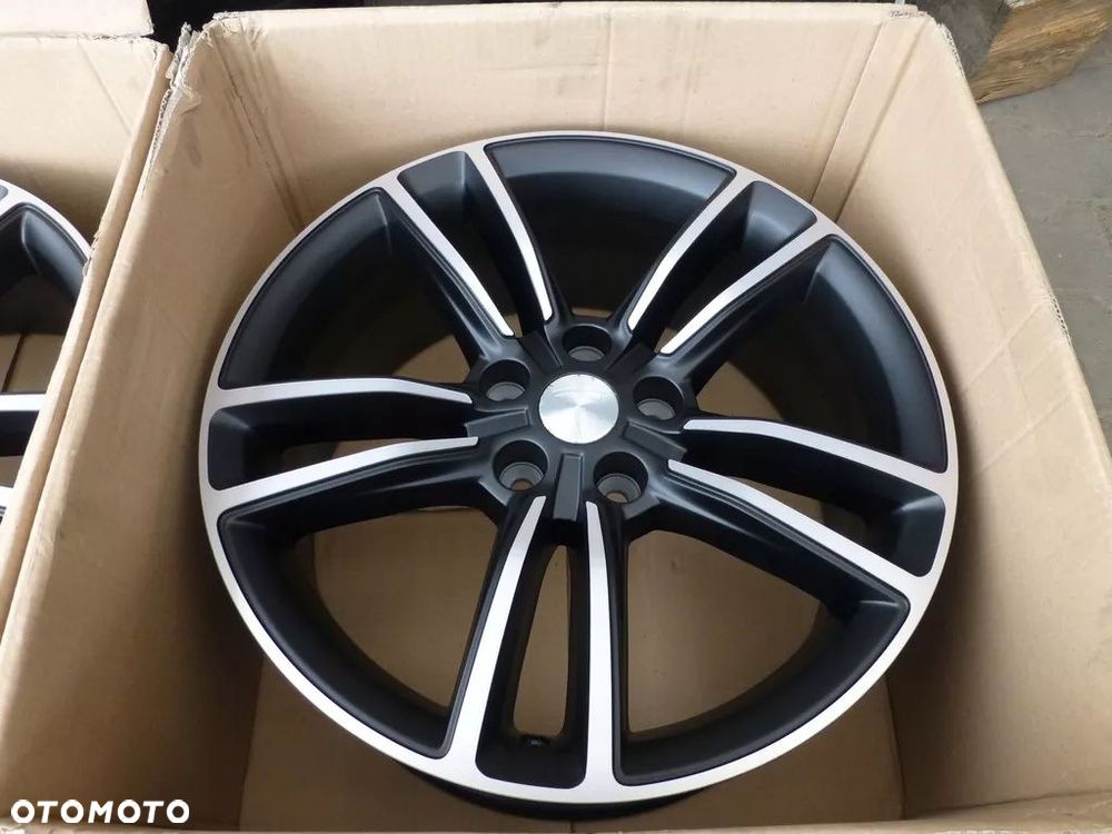 TESLA 3 6007214-00D ORYGINALNE BLCK MAT 19'' - 7