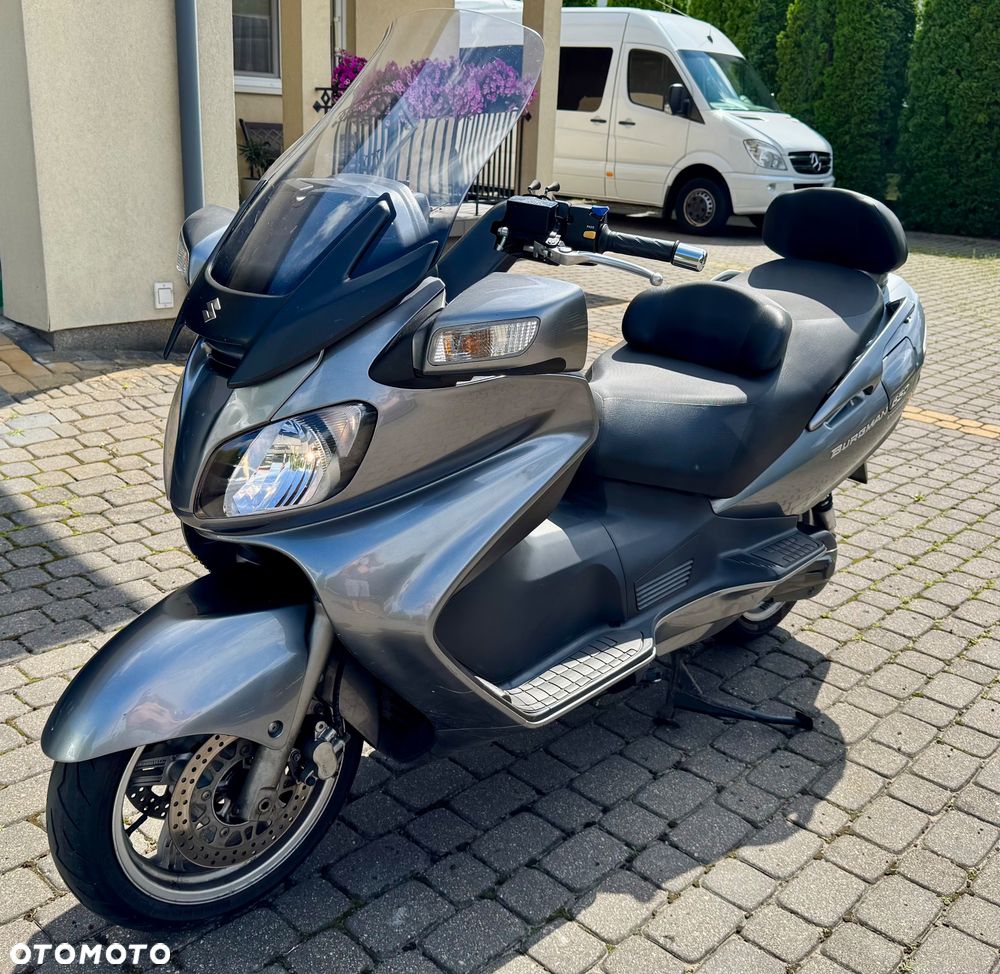 Suzuki Burgman - 1