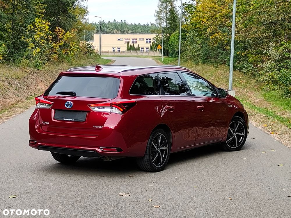 Toyota Auris 1.8 VVT-i Hybrid Automatik Touring Sports Design Edition - 9