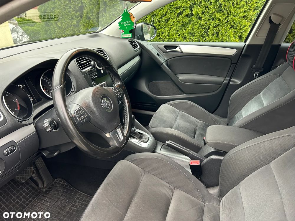 Volkswagen Golf VI 2.0 TDI Highline DSG - 12