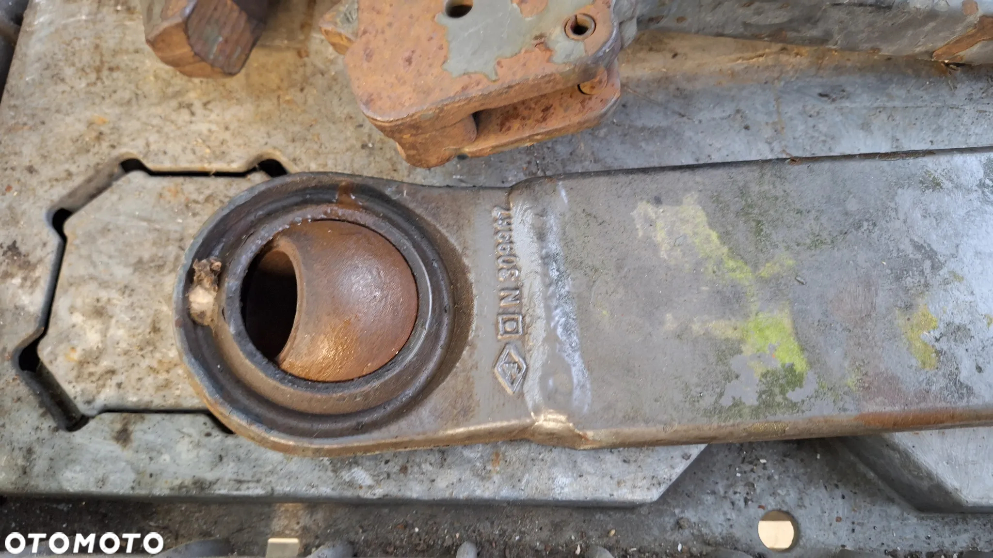 Fendt vario  820 716 724 722  Vario wieszak odciag stabilizator ramie dolne - 36