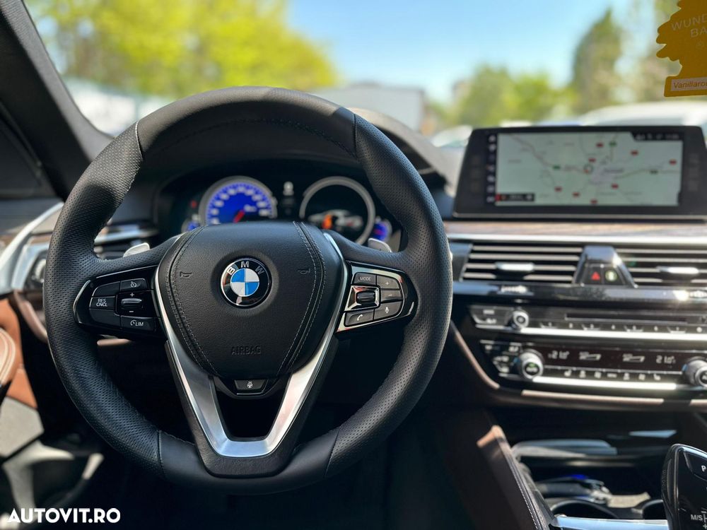 BMW Seria 5 530d AT - 11