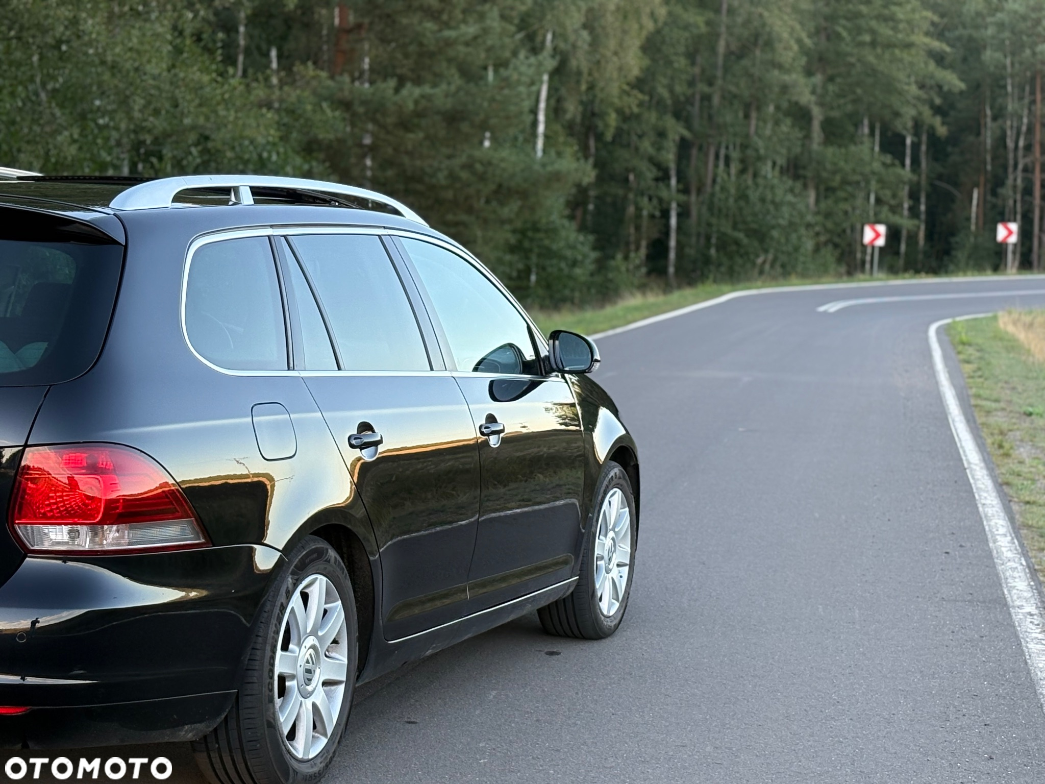 Volkswagen Golf VI 2.0 TDI Highline - 6