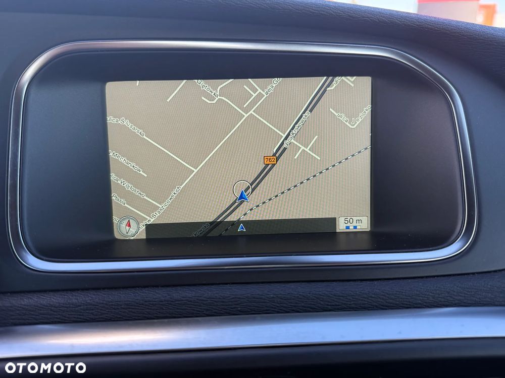 Volvo V40 D2 Drive-E R-Design Momentum - 7