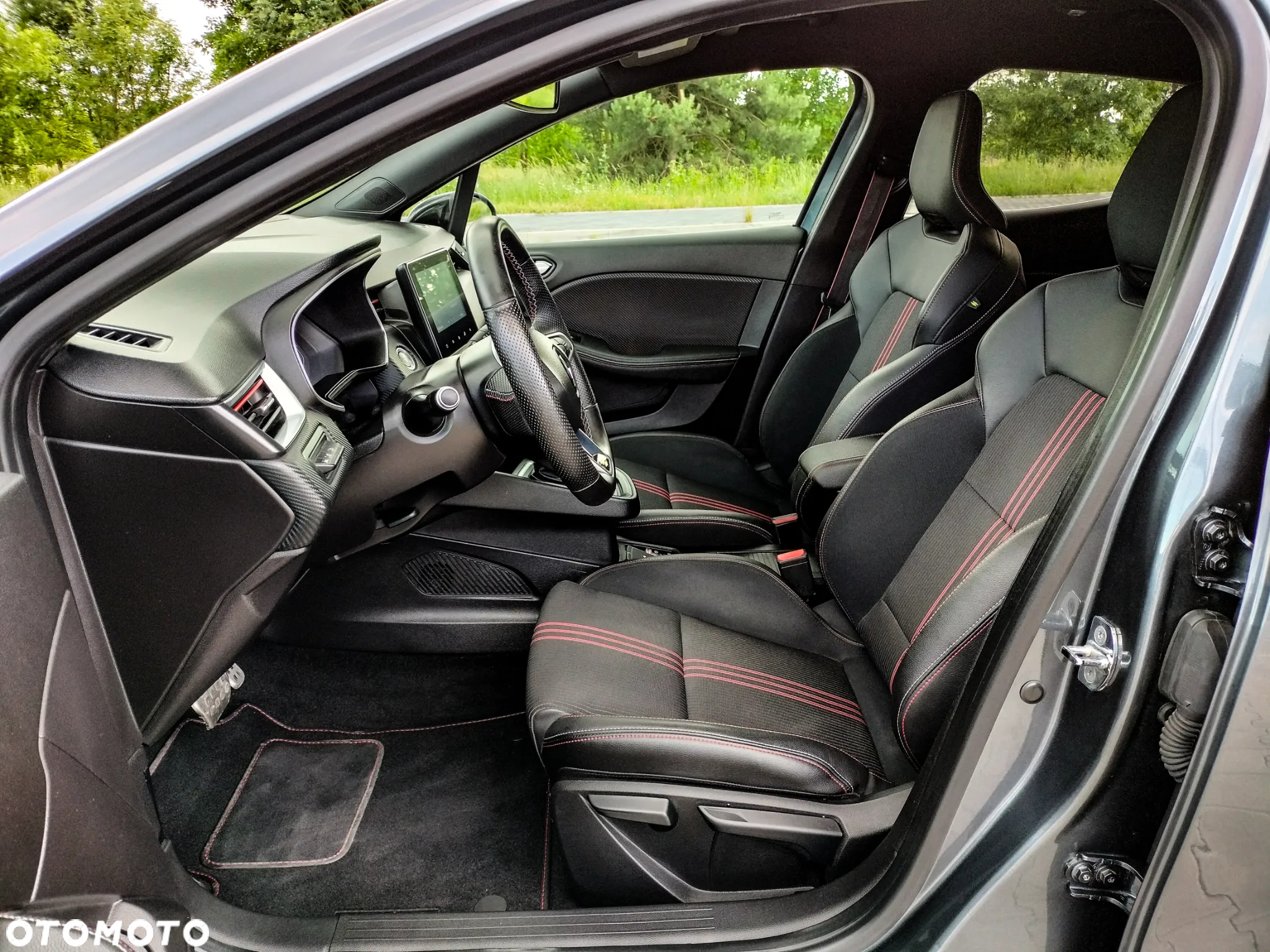 Renault Clio 1.6 E-TECH R.S Line - 11