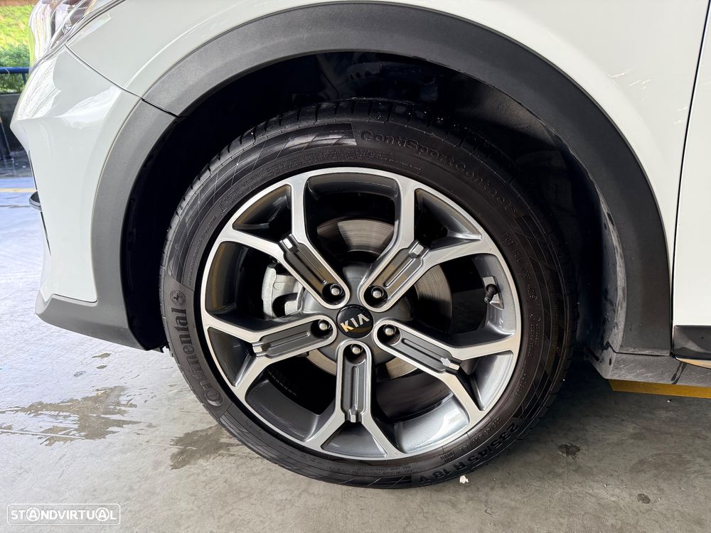 Kia XCeed 1.0 T-GDI Tech+SRF - 25