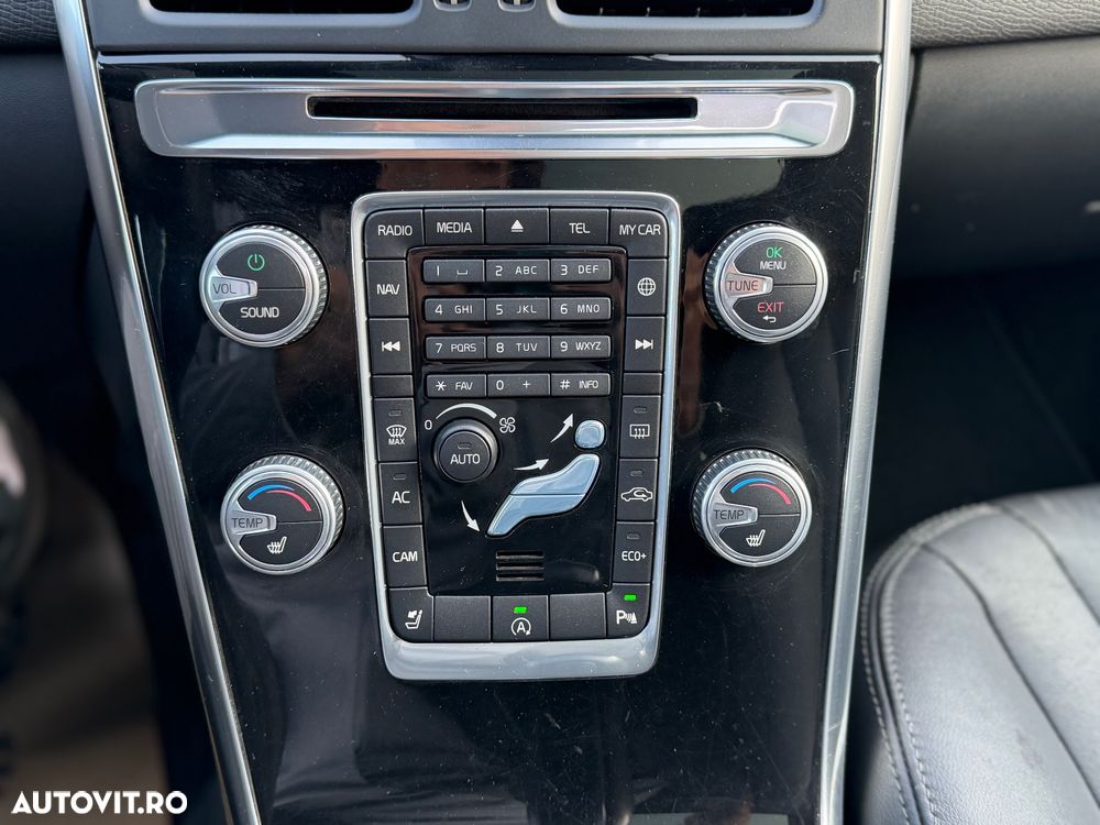 Volvo XC 60 D4 Geartronic Summum - 15