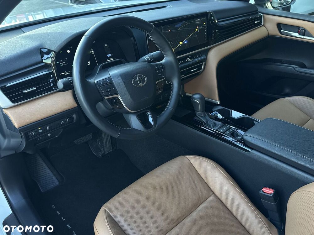 Toyota Camry - 11
