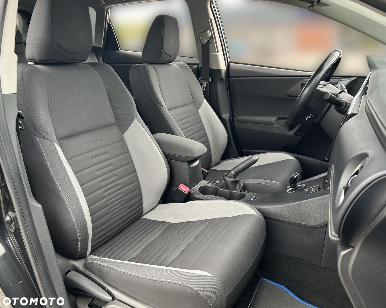 Toyota Auris - 9