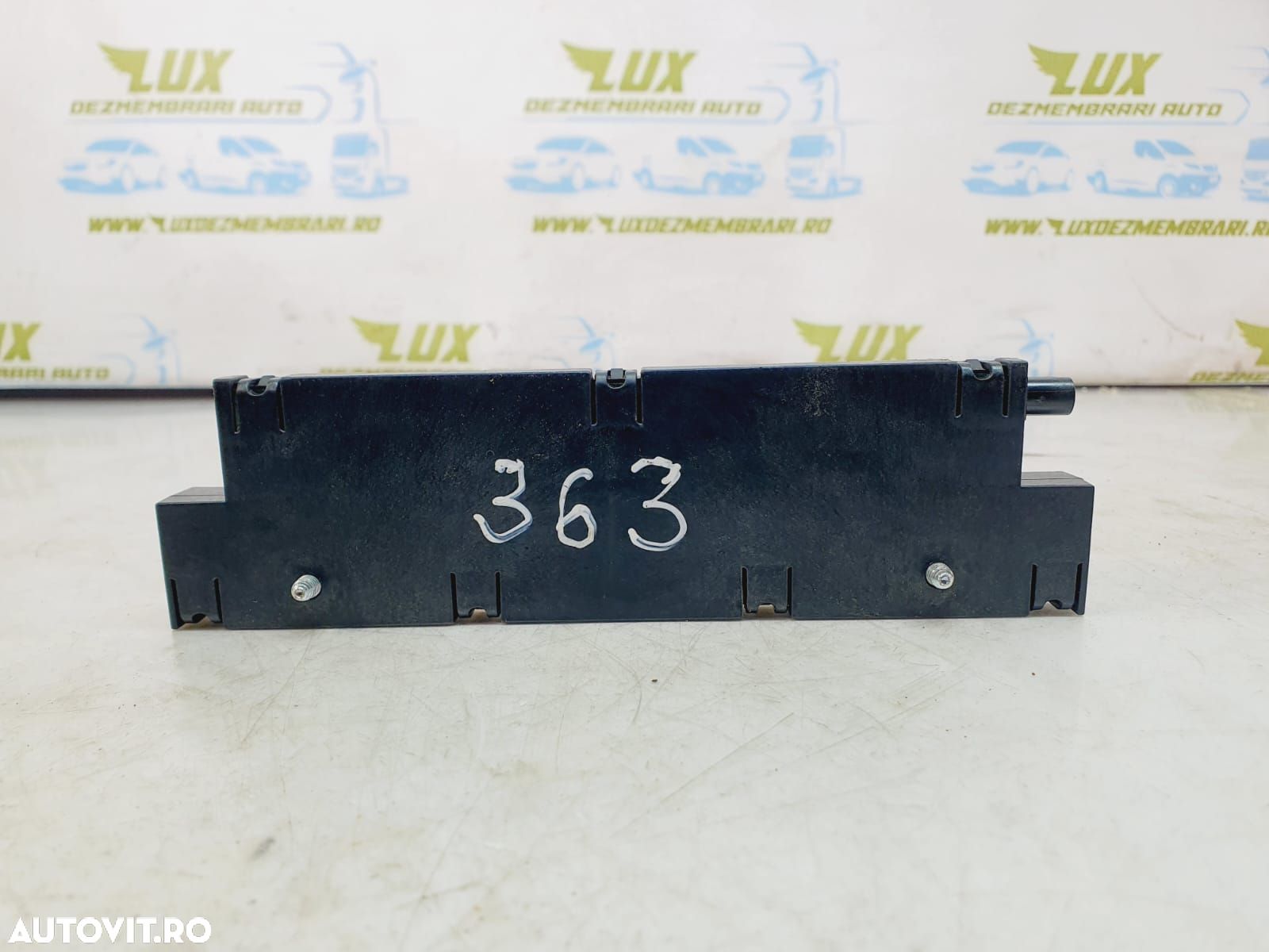 Amplificator antena radio 6520926663901 10819610 BMW Seria 5 F11  [din 2009 pana  2013] - 1