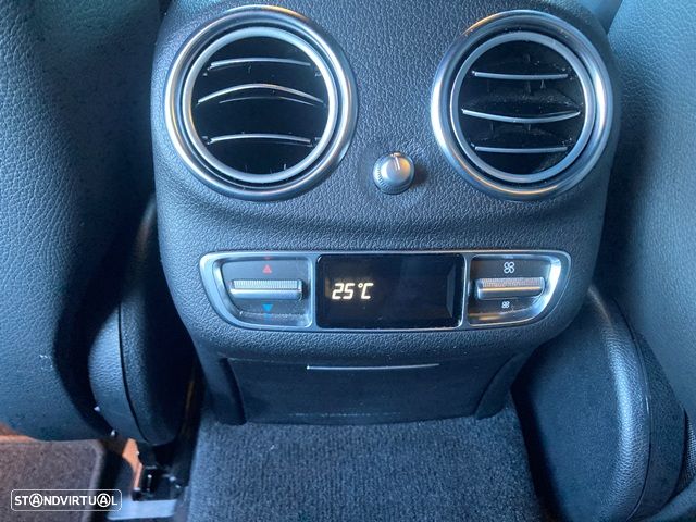 Mercedes-Benz E 300 de 9G-TRONIC AMG Line - 40