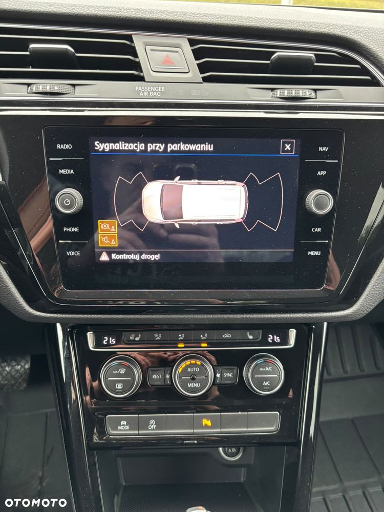 Volkswagen Touran 2.0 TDI BMT Highline DSG - 16