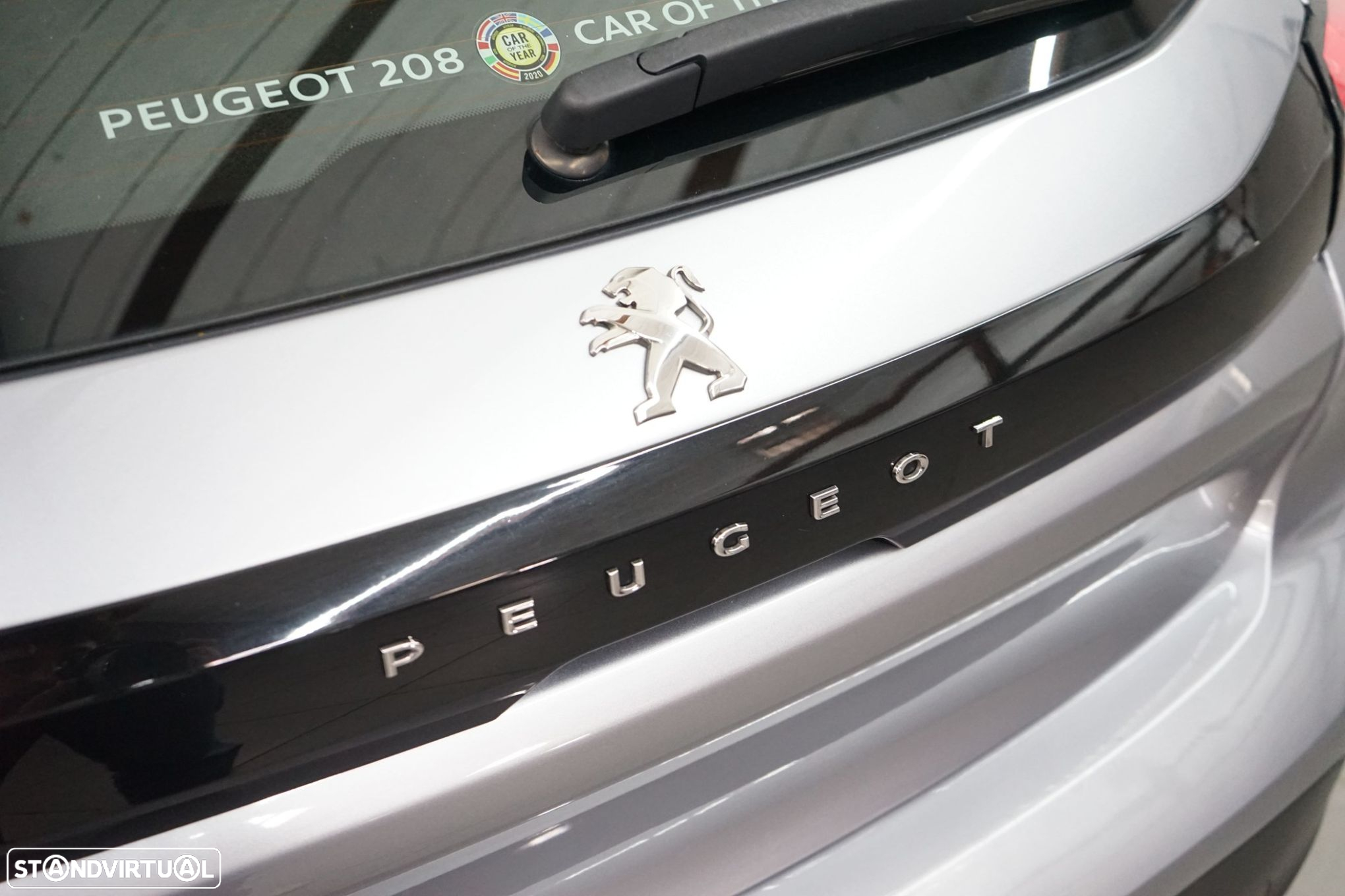 Peugeot 208 1.2 PureTech SE Style - 12