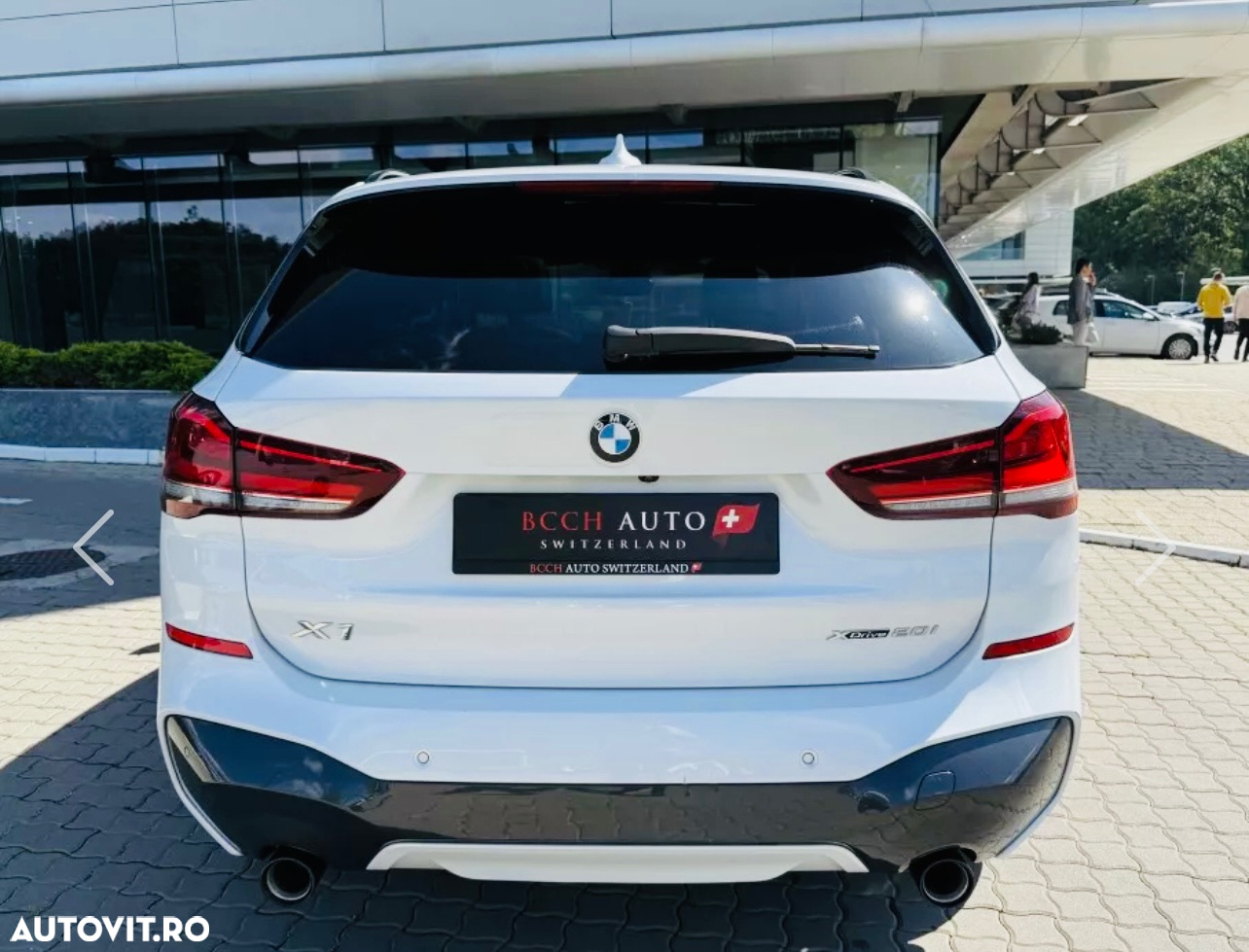 BMW X1 xDrive20i AT - 12