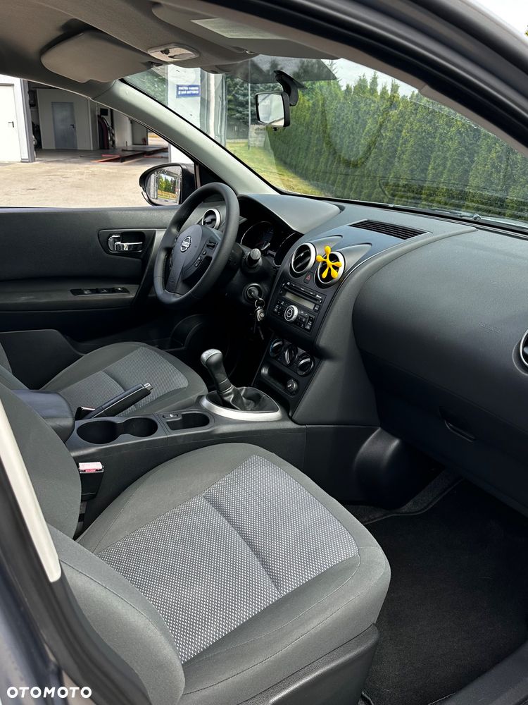 Nissan Qashqai 1.6 visia - 34