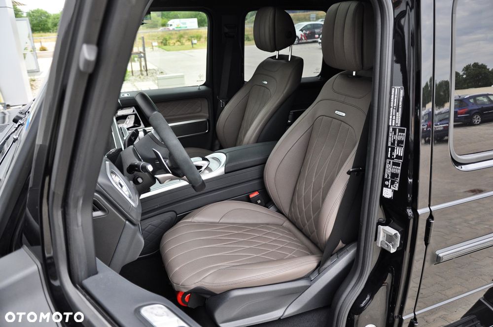 Mercedes-Benz Klasa G AMG 63 4x4 - 22