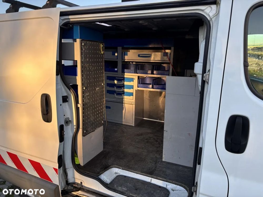 Renault TRAFIC - 21