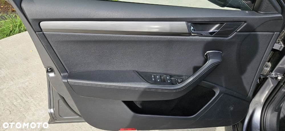Skoda Superb 2.0 TSI Style DSG - 30