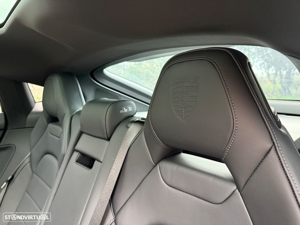 Porsche Panamera 4S E-Hybrid - 12