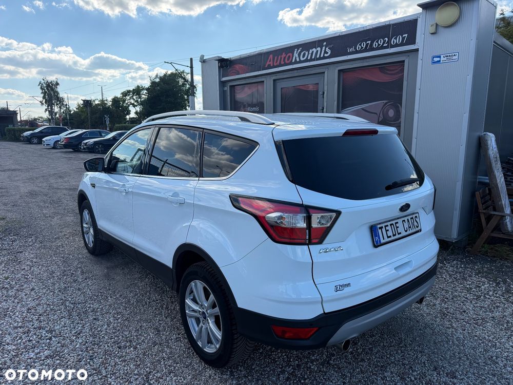 Ford Kuga - 4
