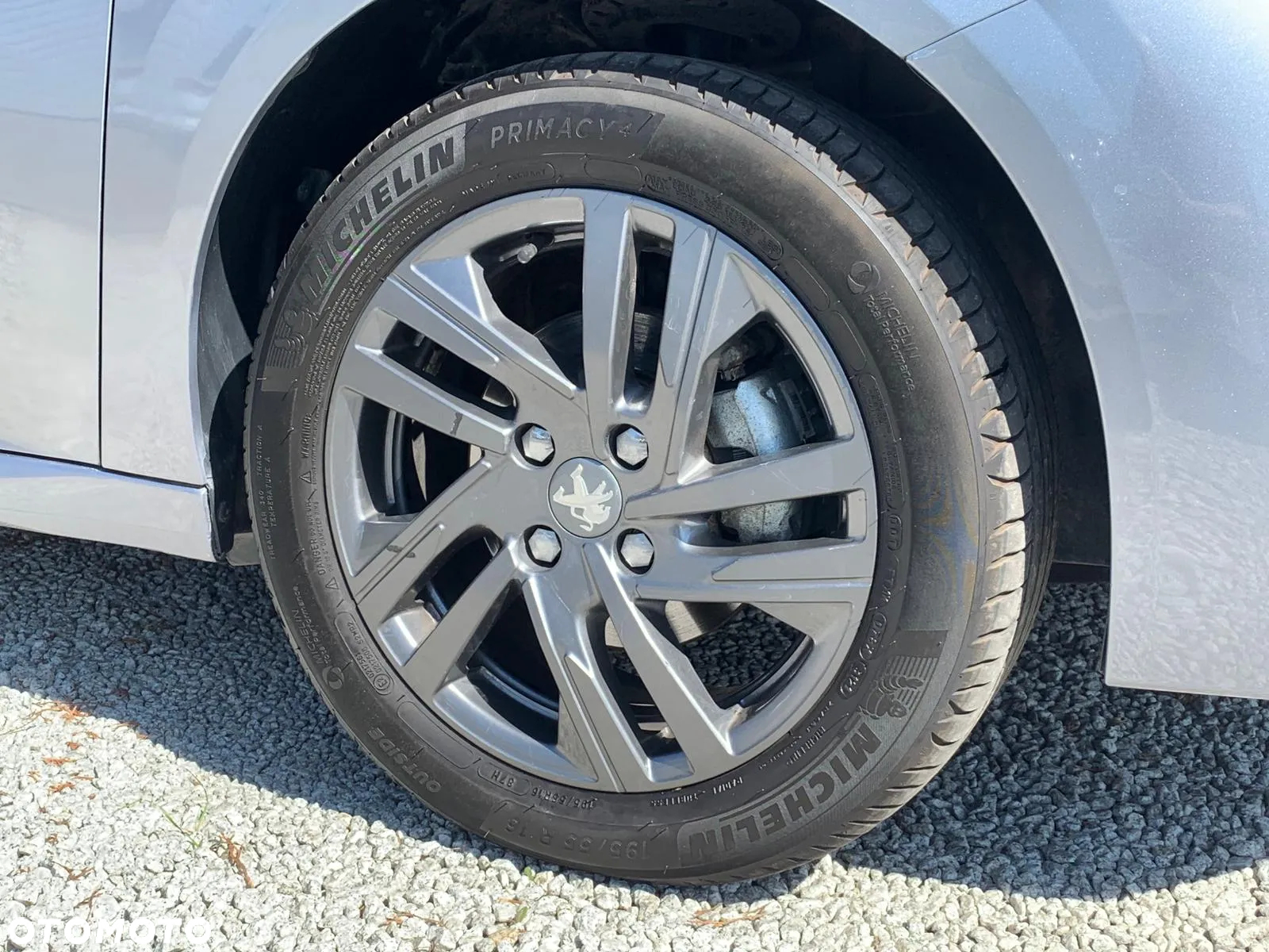 Peugeot 208 PureTech 75 Like - 5