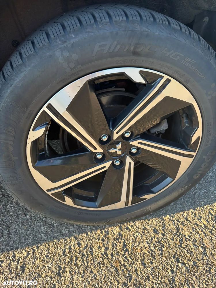 Mitsubishi Eclipse-Cross 4WD Plus - 13