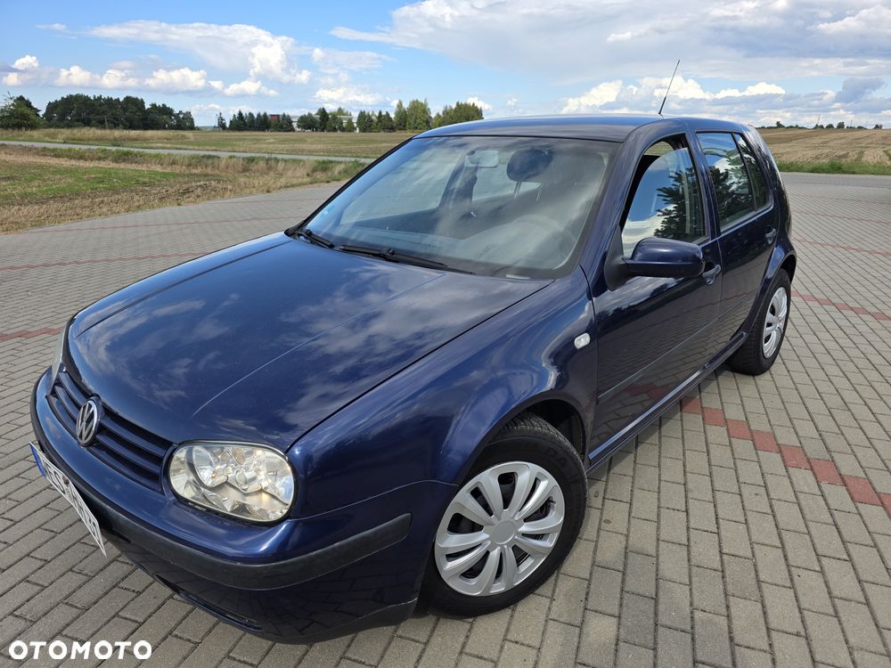 Volkswagen Golf - 4