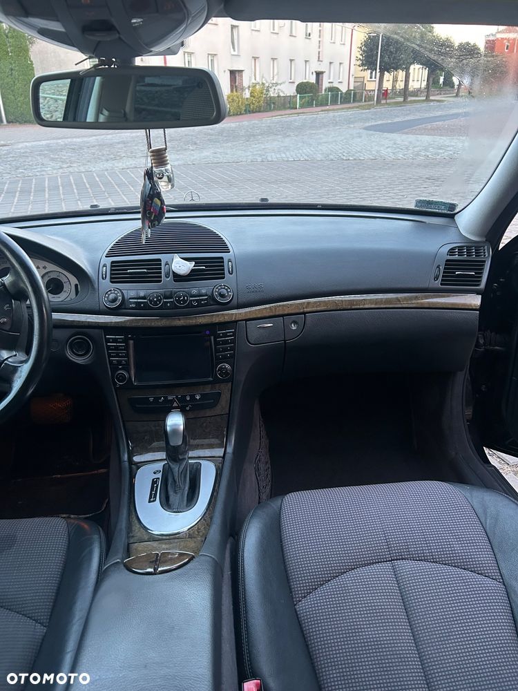 Mercedes-Benz Klasa E 320 CDI T Avantgarde - 9