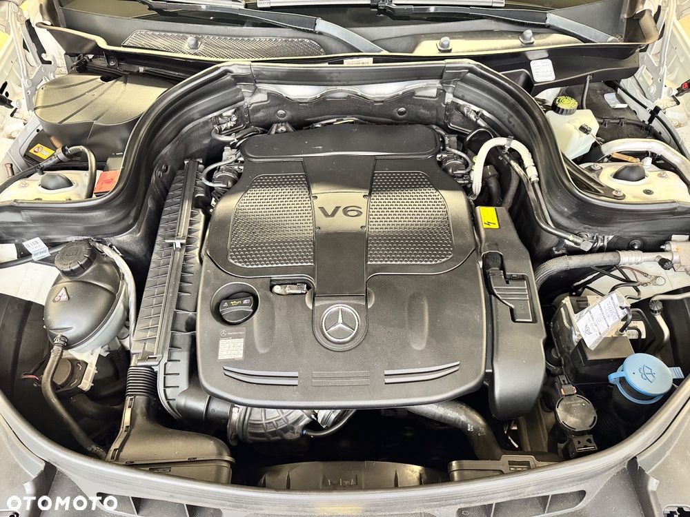 Mercedes-Benz GLK 350 4Matic (BlueEFFICIENCY) 7G-TRONIC - 32