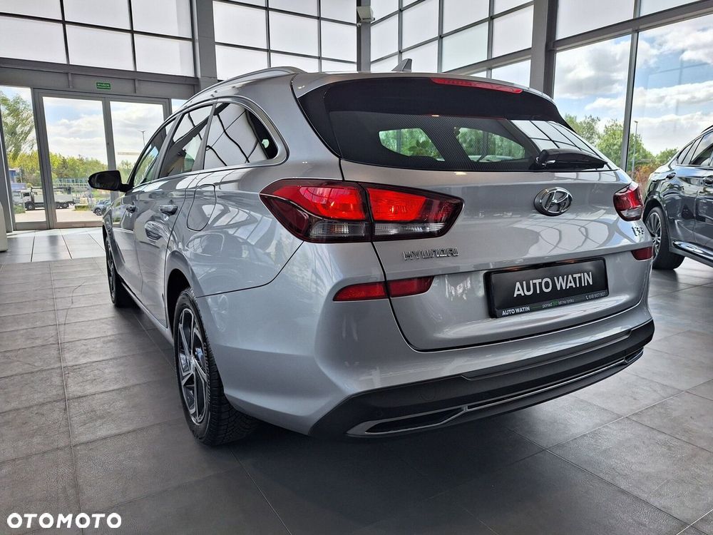 Hyundai i30 1.6 D Comfort DCT - 3