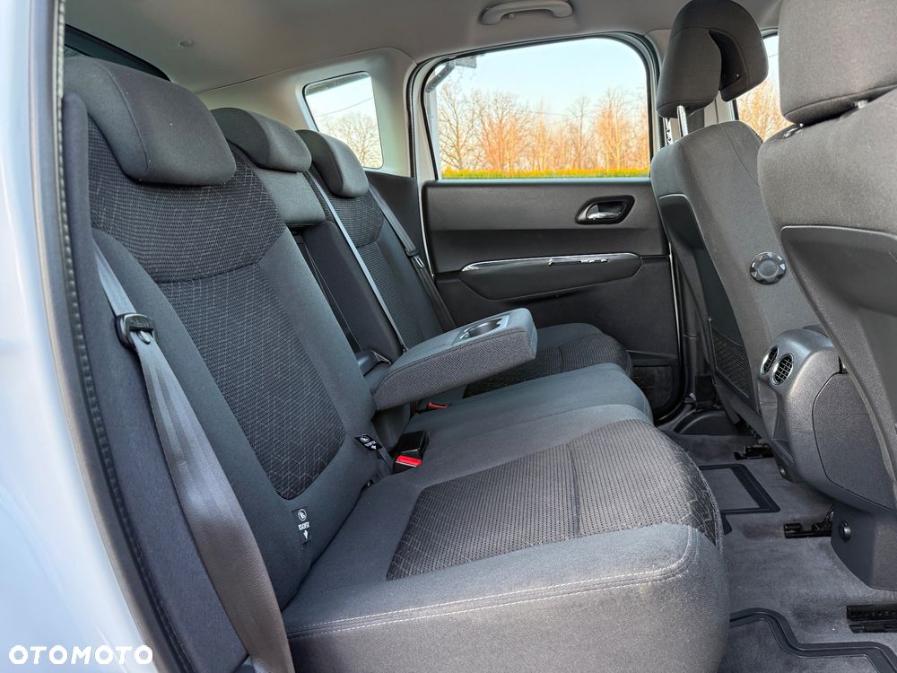 Peugeot 3008 1.2 PureTech Allure S&S - 31