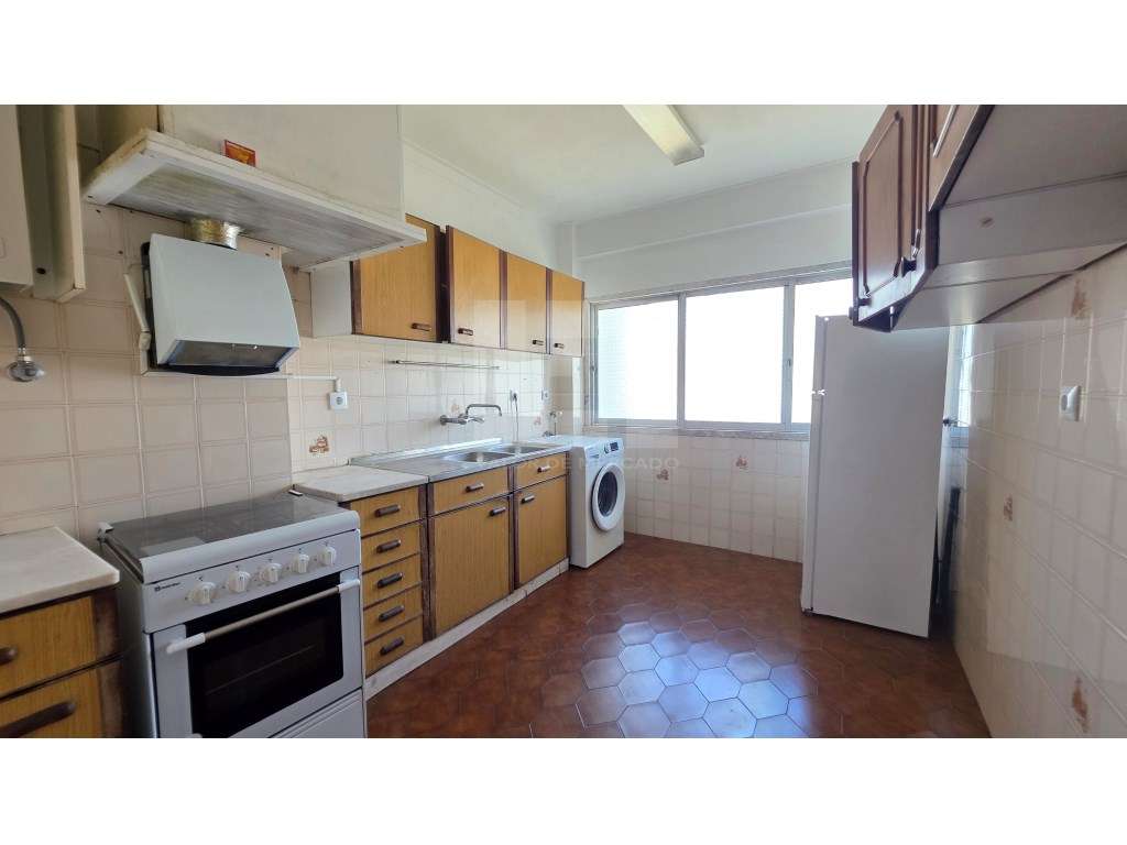 APARTAMENTO T3 - CENTRO QUELUZ - Grande imagem: 4/31