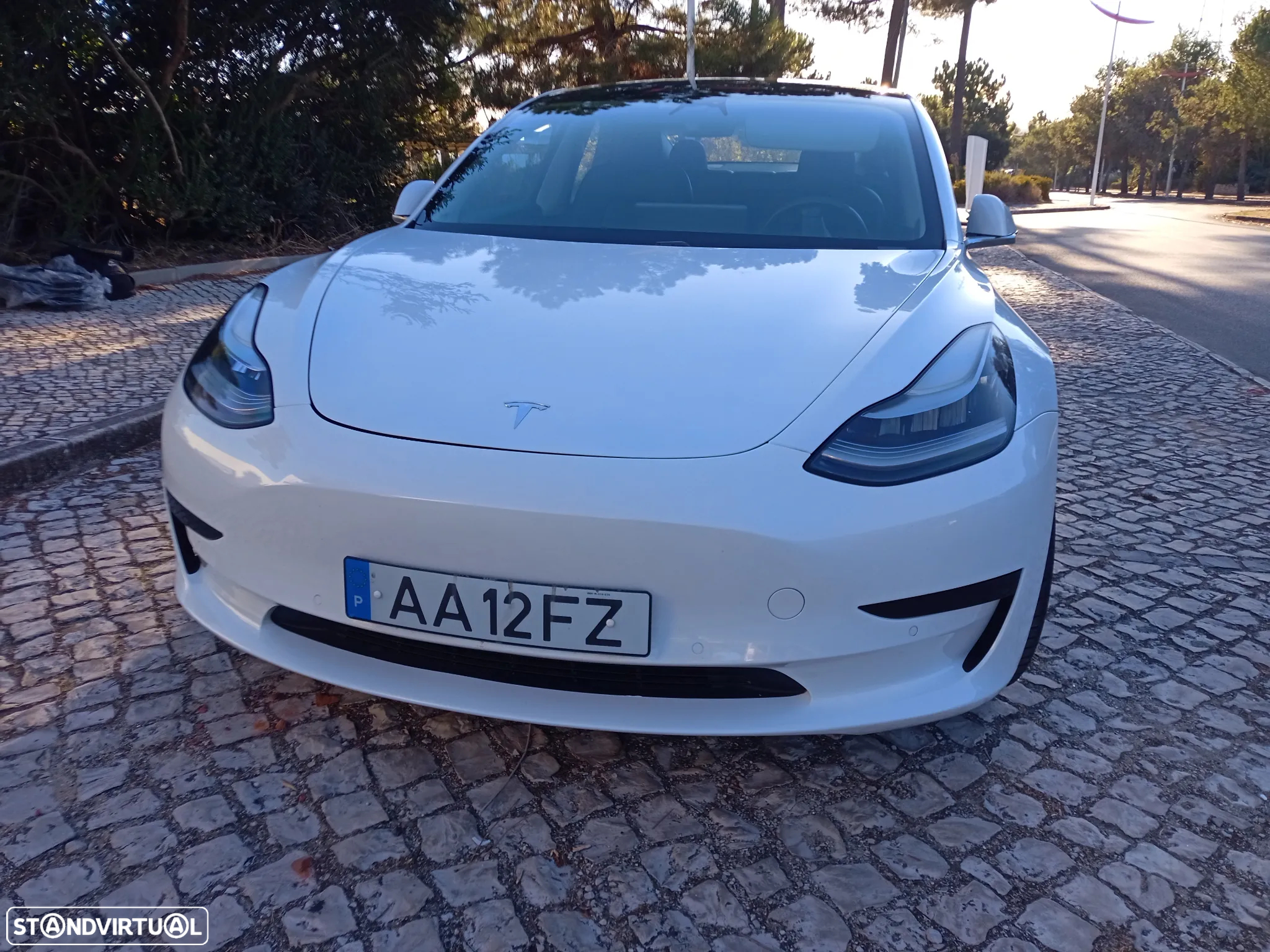 Tesla Model 3 - 3