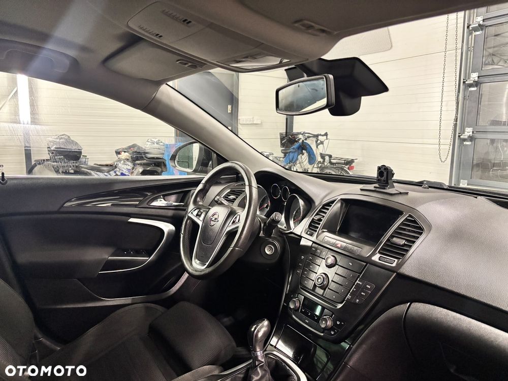 Opel Insignia - 24