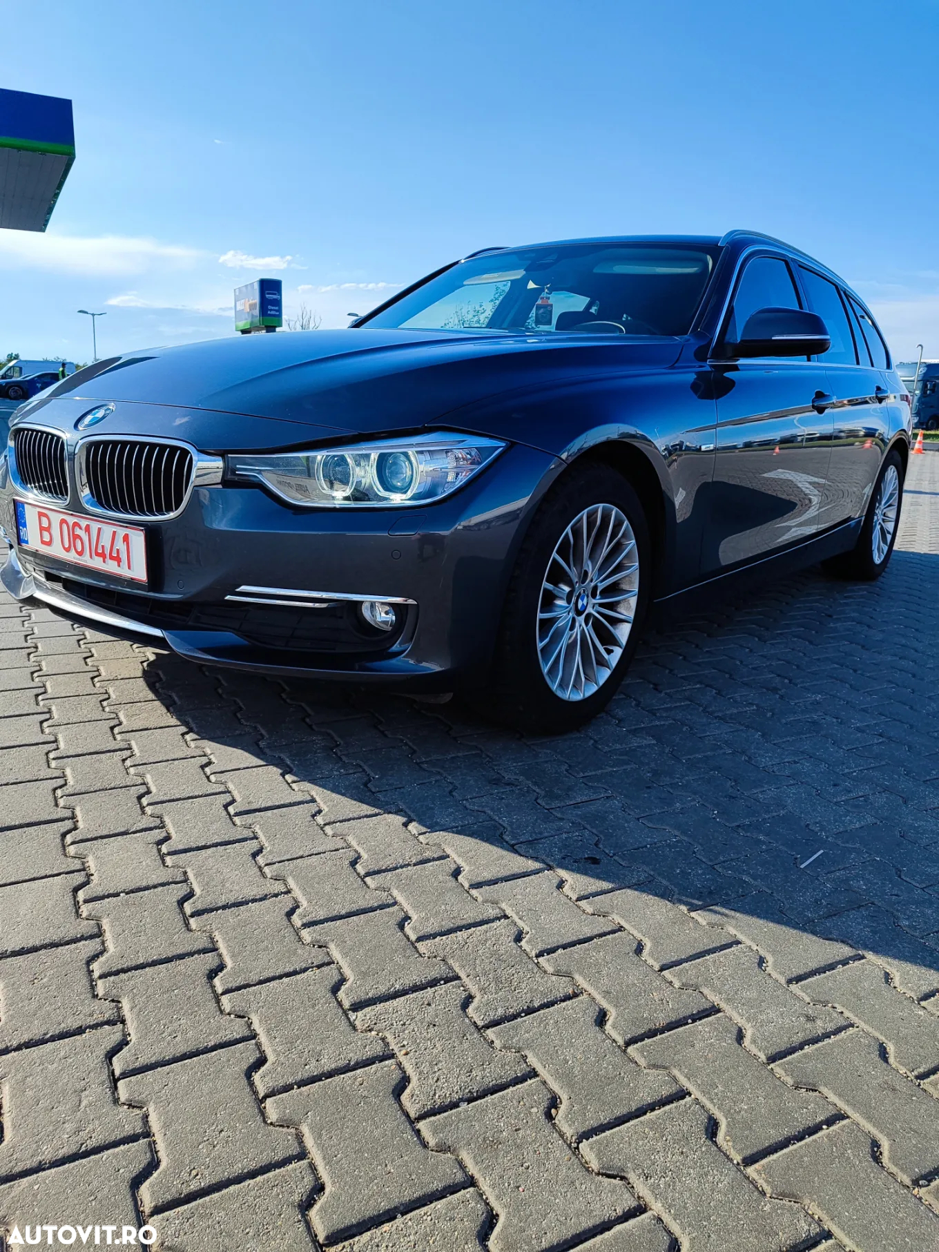 BMW Seria 3 316d Touring Aut. Luxury Line - 2