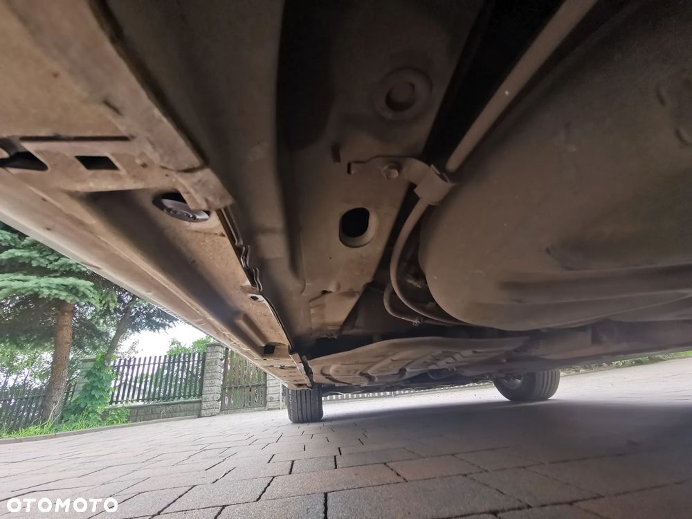 Toyota Prius+ 1.8 HSD Active - 19