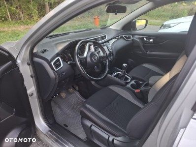 Nissan Qashqai 1.3 DIG-T Visia - 7