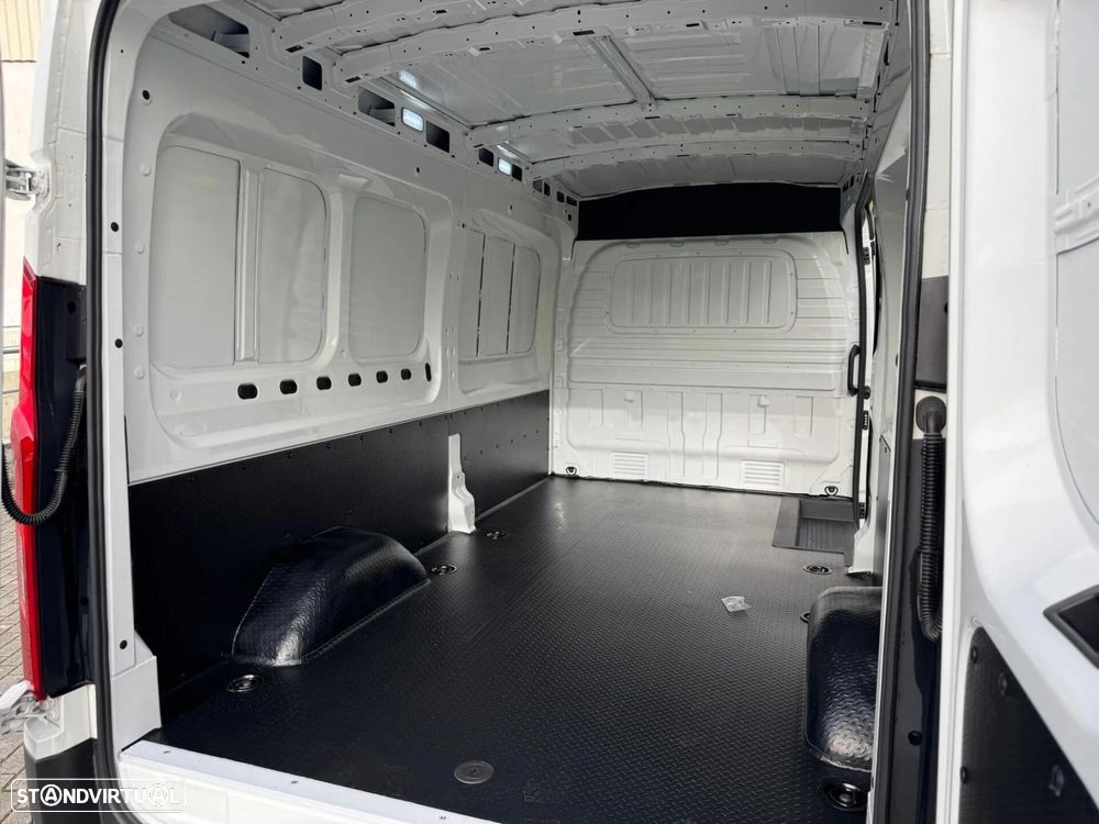 Maxus eDeliver 9 77 kWh L3H2 - 18