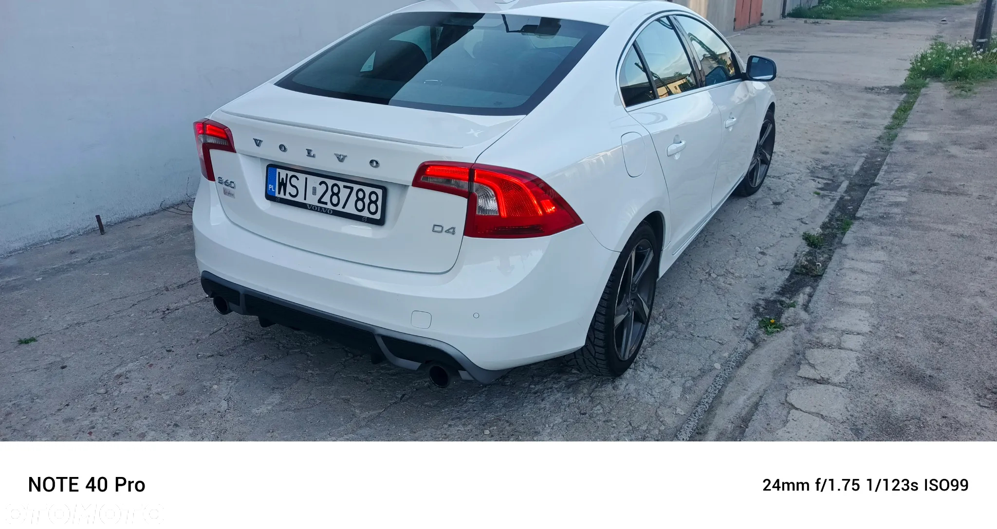 Volvo S60 D4 R-Design - 8