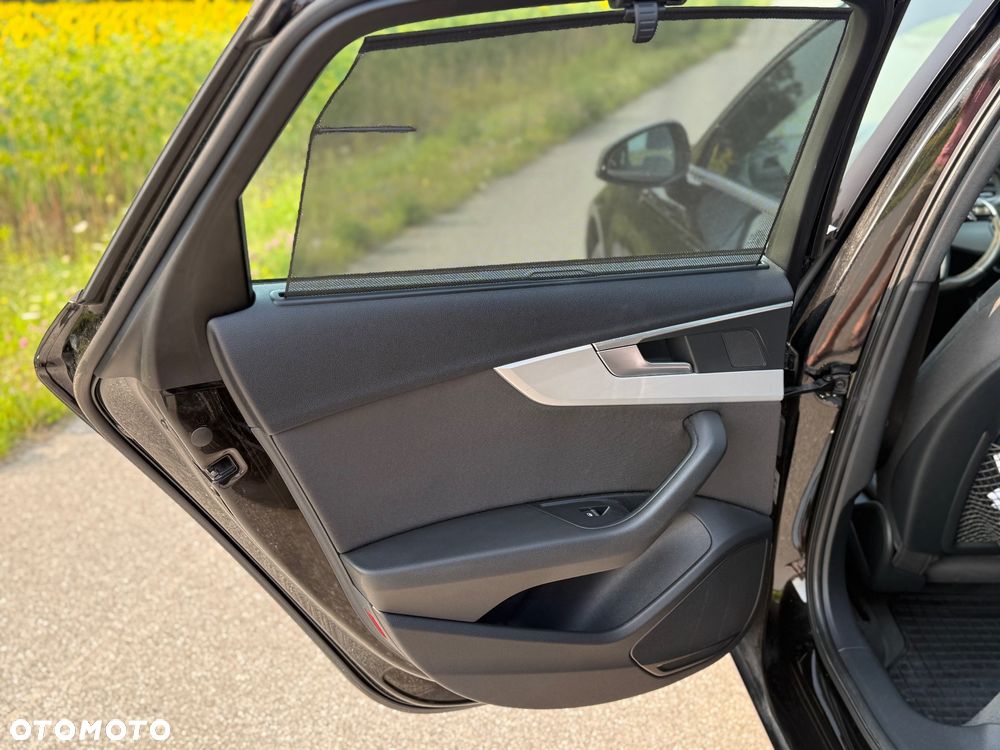 Audi A4 Limousine 2.0 TDI - 32