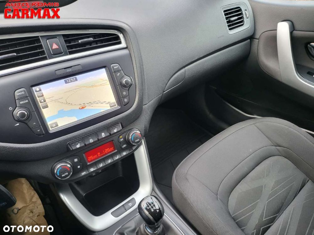 Kia Ceed 1.4 CVVT ISG Dream Team Edition - 28