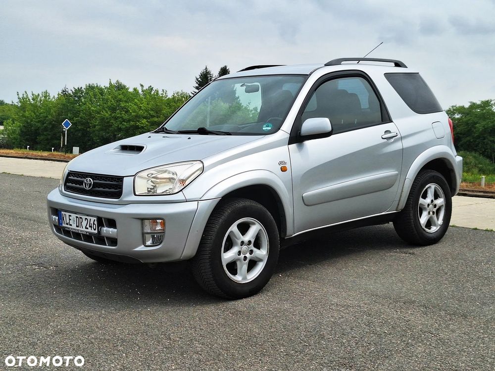 Toyota RAV4 D-4D 4x4 - 12